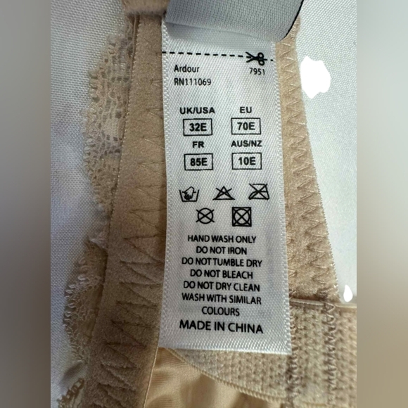 Panache Black NWT Ardour TShirt Bra Nude Size 32E - Picture 6 of 6